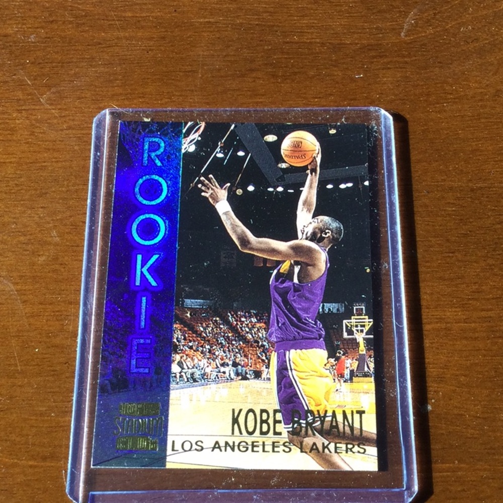 96-97 Kobe Bryant Hoops Rookie & 04-05 Upper Deck Black 💎 basketball cards - Picture 4 of 10